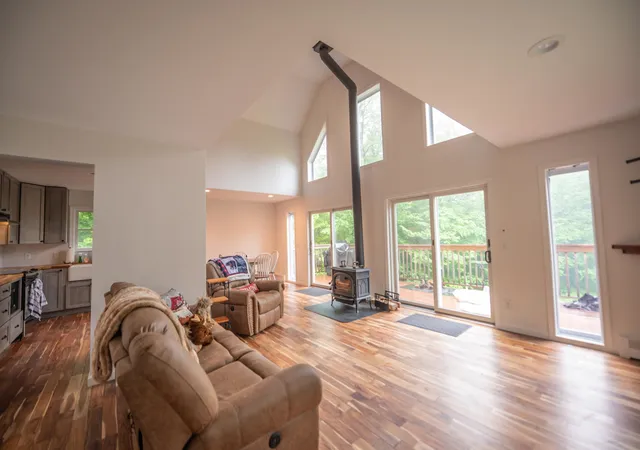 Photo 3 of Single family home for sale at 28 Lightning Ledge Wy, Wilmington, VT 05363 | MLS# 5073150 | Listing updated on 2026-09-15