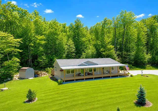 Homes for sale in Bennington, VT | 38 Oak Ridge Ln, Bennington, VT 05201 | MLS# 5073481