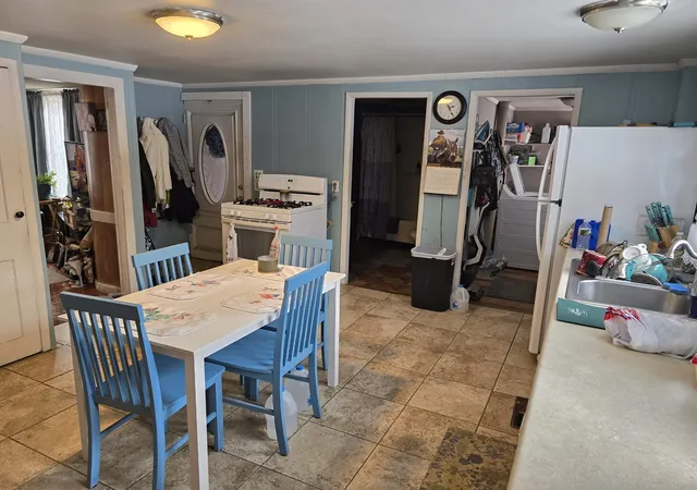 Photo 3 of Single family home for sale at 1009 Route 131, Springfield, VT 05156 | MLS# 5073482 | Listing updated on 2026-08-17