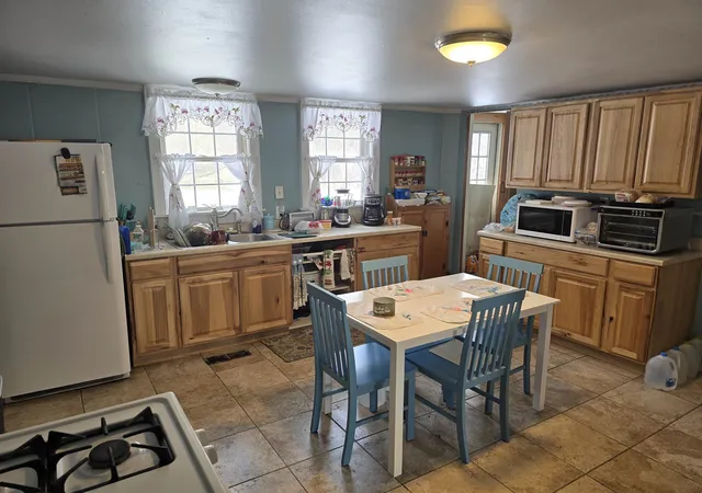 Photo 3 of Single family home for sale at 1009 Route 131, Springfield, VT 05156 | MLS# 5073482 | Listing updated on 2026-08-17