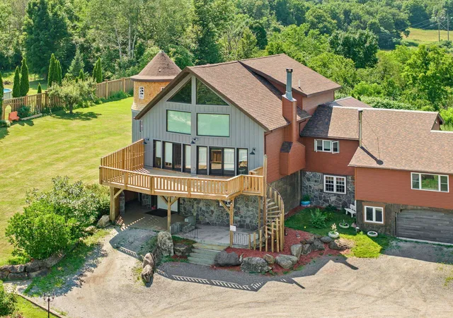 2nd image of 2139 Bronson Rd, St. Albans Town, VT 05478 | MLS# 5073645