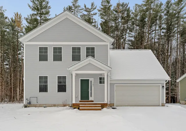 1st image of 10 Dogwood Cir #10 Barton Plan, Milton, VT 05468 | MLS# 5074180