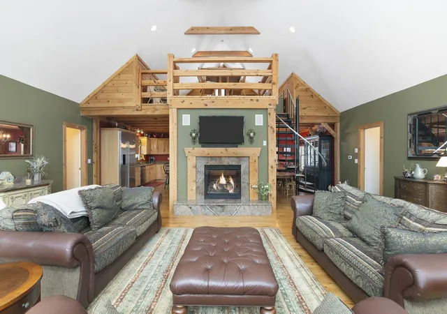 Homes for sale in Dover, VT | 1 Tom'S Cabin Rd, Dover, VT 05356 | MLS# 5074217