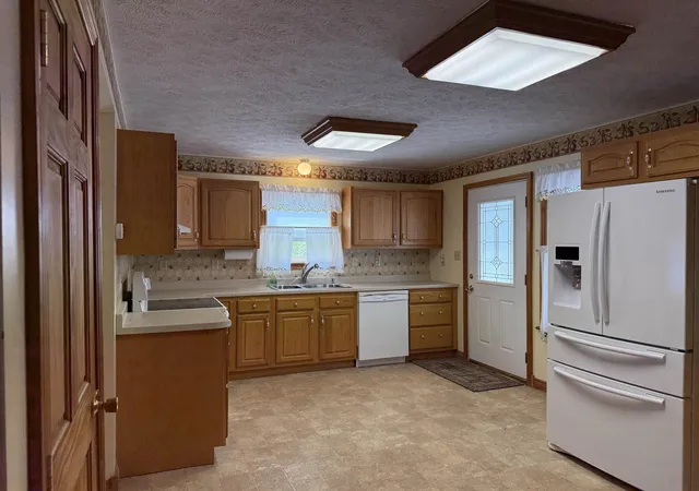 Photo 3 of Single family home for sale at 75 Decatur St, Highgate Center, VT 05459 | MLS# 5074474 | Listing updated on 2026-09-08