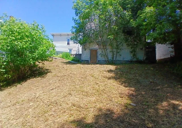 Photo 3 of Single family home for sale at 12 Pleasant St, Barre, VT 05641 | MLS# 5074870 | Listing updated on 2026-10-25