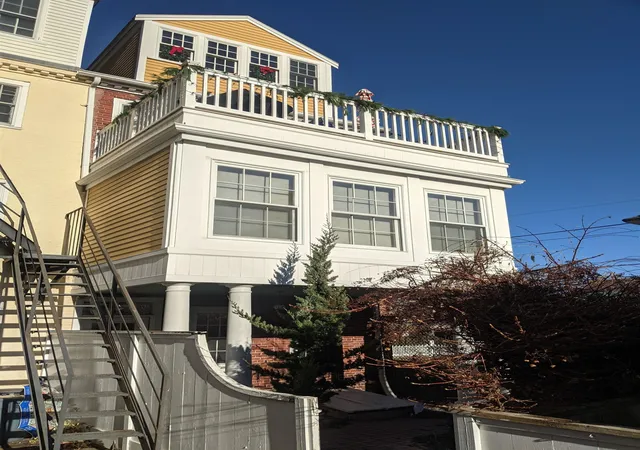 2nd image of 36 State St, Portsmouth, NH 03801 | MLS# 5075026