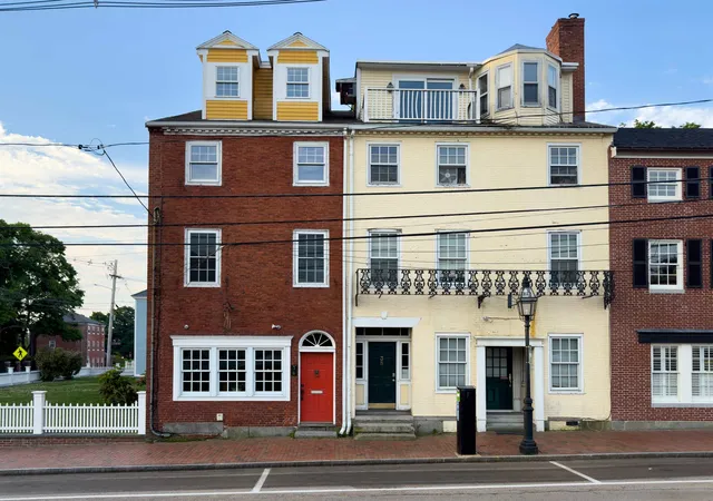 3rd image of 36 State St, Portsmouth, NH 03801 | MLS# 5075026