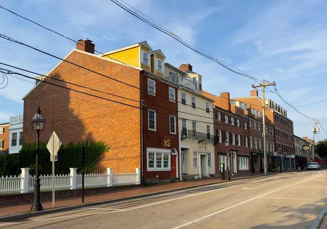 4th image of 36 State St, Portsmouth, NH 03801 | MLS# 5075026