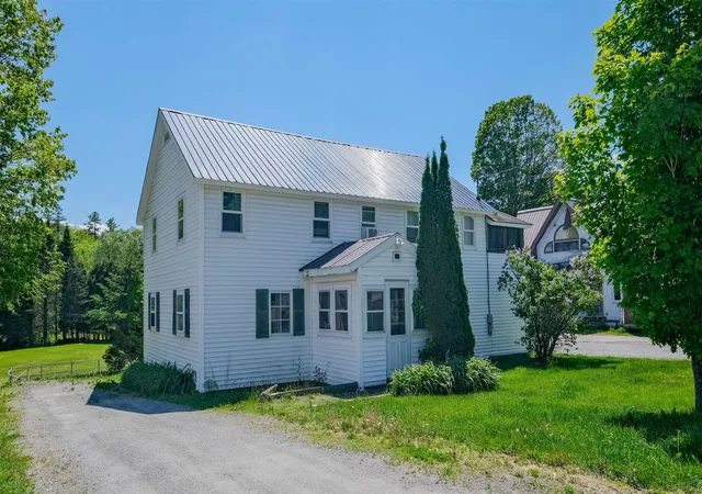 Homes for sale in Cavendish, VT | 818 Main St, Cavendish, VT 05142 | MLS# 5075278