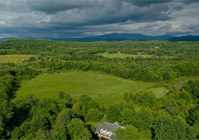 3rd image of 51 Rainy View Ln, Essex Junction, VT 05452 | MLS# 5075312