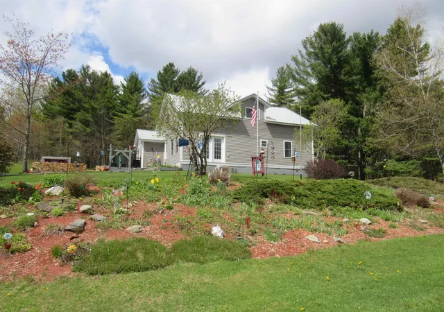 3rd image of 1901 Cross Rd, Jay, VT 05859 | MLS# 5075411