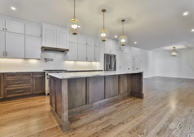 4th image of 49 Countryside Dr, Brookline, NH 03033 | MLS# 5075434