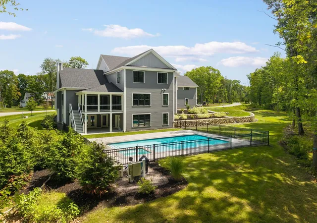 3rd image of 71 Shipwright Wy, Newington, NH 03801 | MLS# 5075658