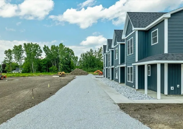 1st image of 189 Pearl St #104, St. Albans City, VT 05478 | MLS# 5075847