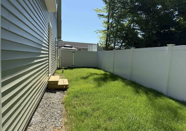 Photo 3 of Single family home for sale at 27 Woodland Wy, Plymouth, NH 03264 | MLS# 5075929 | Listing updated on 2026-09-16