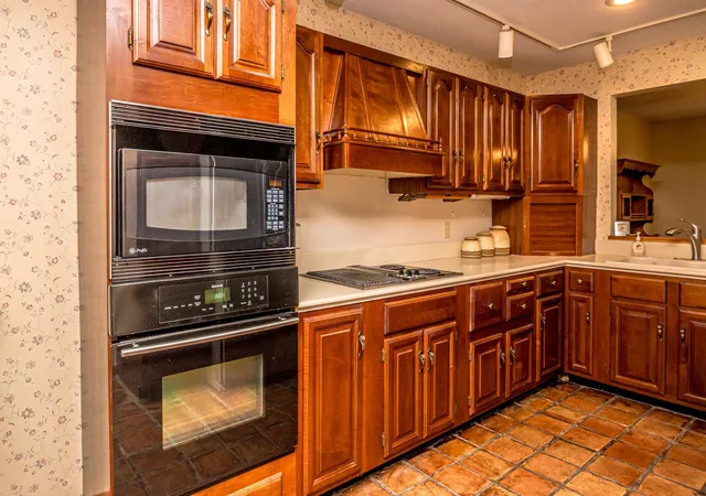 4th image of 45 Wildflower Trl #9, Conway, NH 03860 | MLS# 5076308