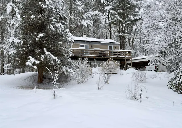 Homes for sale in Epsom, NH | 5 Old Turnpike Rd, Epsom, NH 03234 | MLS# 5076418