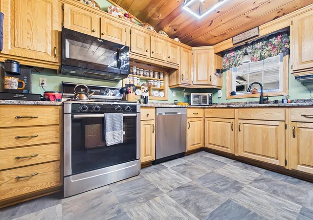 Photo 4 of Single family home for sale at 361 Jackson Lodge Rd, Canaan, VT 05903 | MLS# 5076799 | Listing updated on 2026-06-10
