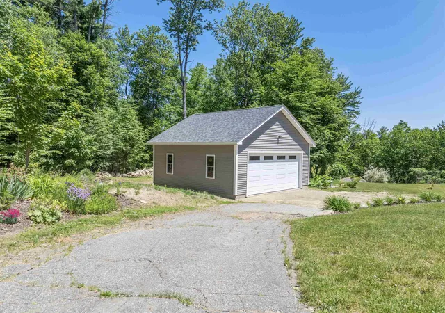 Homes for sale in Tilton, NH | 95 Vista Hts, Tilton, NH 03276 | MLS# 5076805