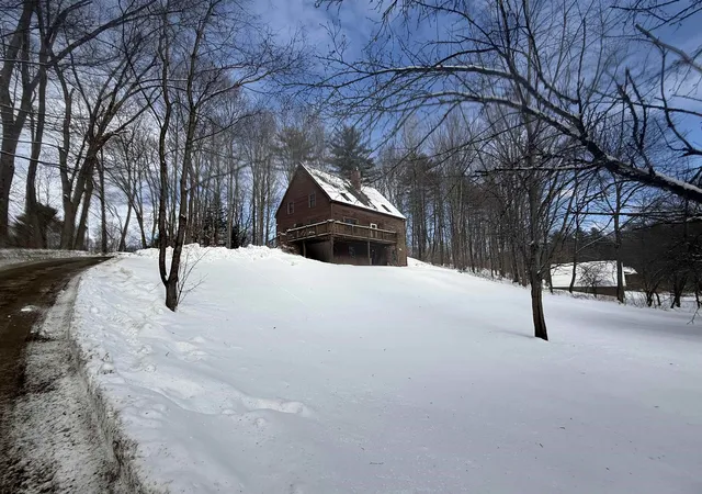 Photo 4 of Single family home for sale at 60 Irish Ln, Wallingford, VT 05773 | MLS# 5076979 | Listing updated on 2026-09-16