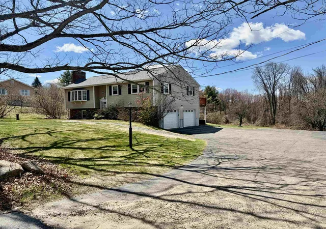 Homes for sale in Meredith, NH | 21 Barnard Rd, Meredith, NH 03253 | MLS# 5077186