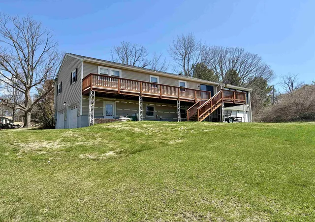 Homes for sale in Meredith, NH | 21 Barnard Rd, Meredith, NH 03253 | MLS# 5077186