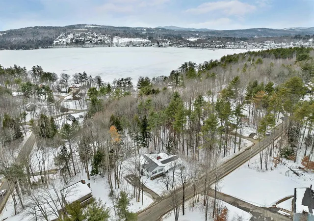 Homes for sale in Meredith, NH | 53 Oak Knoll Rd, Meredith, NH 03253 | MLS# 5077200