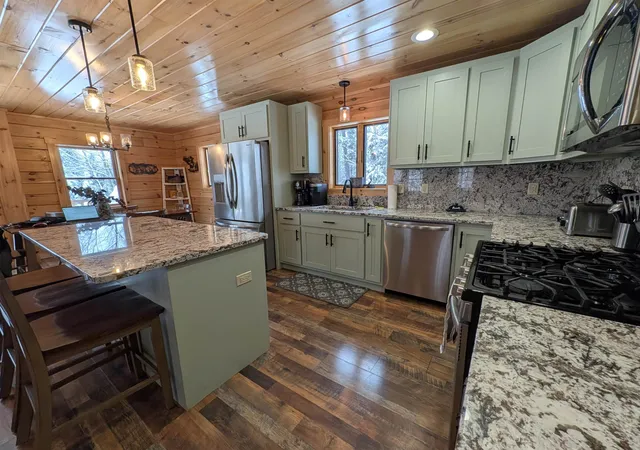 Homes for sale in Haverhill, NH | 147 Fieldstone Dr, Haverhill, NH 03774 | MLS# 5077272