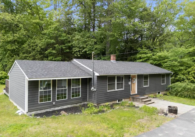 Homes for sale in Vernon, VT | 175 Sak Rd, Vernon, VT 05354 | MLS# 5077474