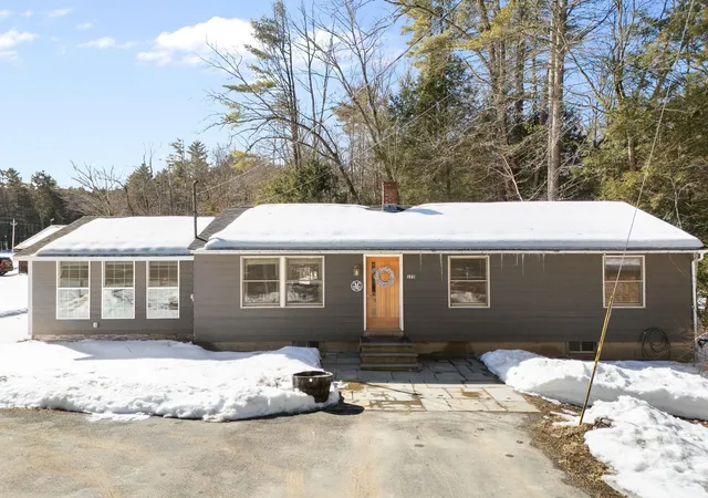 Homes for sale in Vernon, VT | 175 Sak Rd, Vernon, VT 05354 | MLS# 5077474