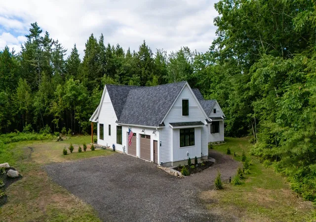 1st image of 123 Oxbow Ln, Albany, NH 03818 | MLS# 5077617