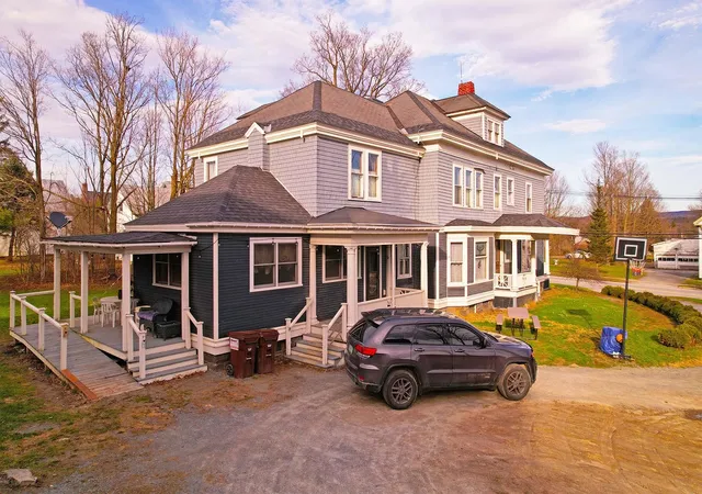 4th image of 527 Main St, Enosburg Falls, VT 05450 | MLS# 5077676