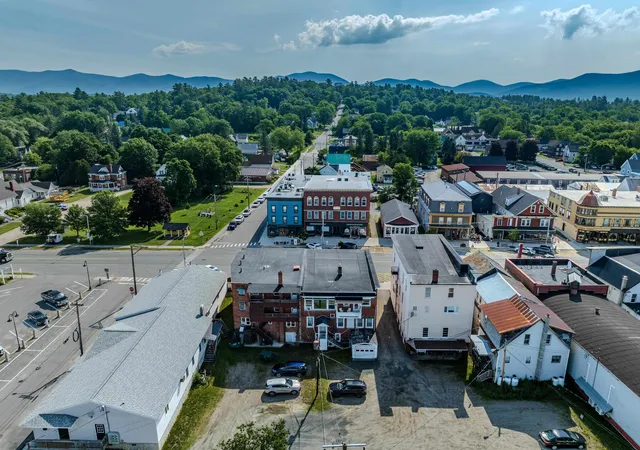 2nd image of 98 Main St, Lancaster, NH 03584 | MLS# 5077787