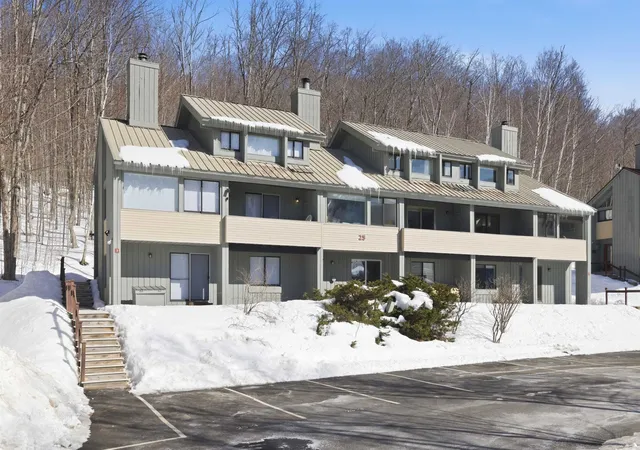 Homes for sale in Lincoln, NH | 25 Ravine Ln #3, Lincoln, NH 03251 | MLS# 5078174