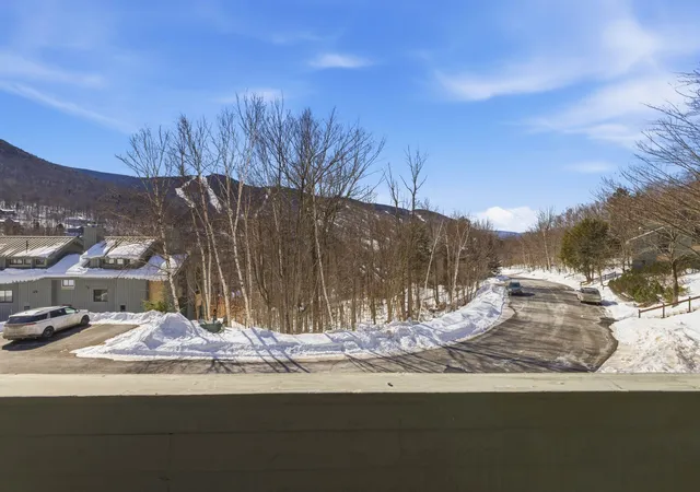 Homes for sale in Lincoln, NH | 25 Ravine Ln #3, Lincoln, NH 03251 | MLS# 5078174