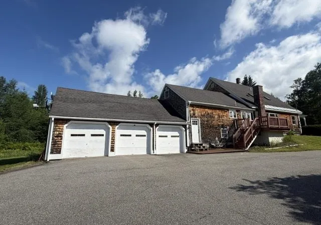 Photo 3 of Single family home for sale at 1376 Presidential Hwy, Jefferson, NH 03583 | MLS# 5078329 | Listing updated on 2026-09-10