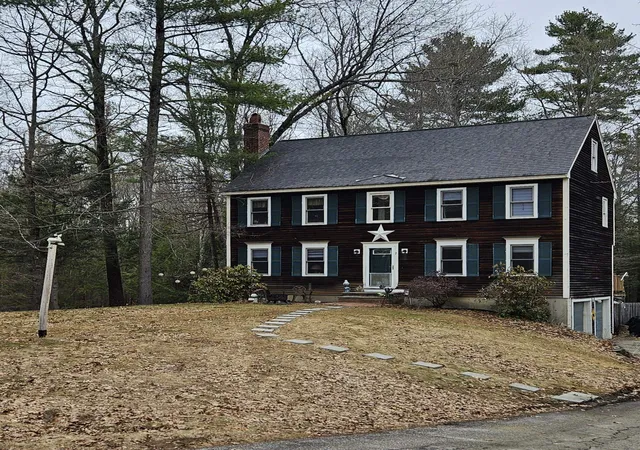 Homes for sale in Exeter, NH | 7 Chapman Wy, Exeter, NH 03833 | MLS# 5078412