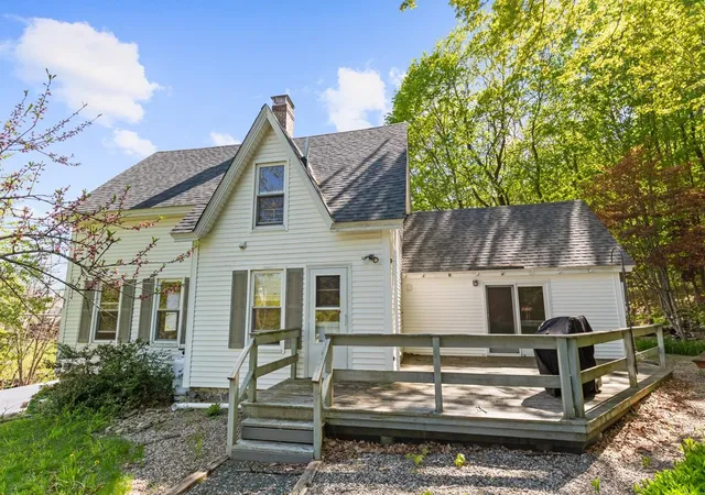 Photo 2 of Single family home for sale at 9 Kelsea Ave, Center Harbor, NH 03226 | MLS# 5078529 | Listing updated on 2026-07-11