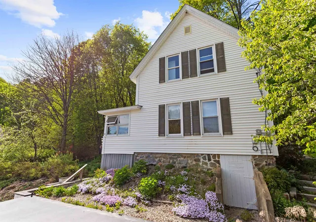 Photo 4 of Single family home for sale at 9 Kelsea Ave, Center Harbor, NH 03226 | MLS# 5078529 | Listing updated on 2026-07-11