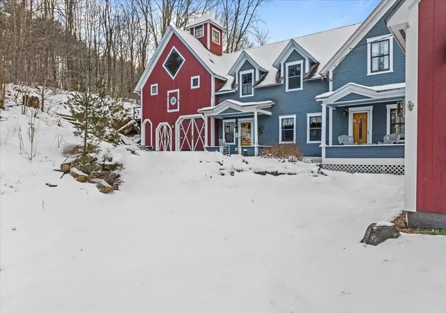 Homes for sale in Stowe, VT | 4 Highland Ave, Stowe, VT 05672 | MLS# 5078536