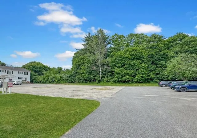 2nd image of 5 16 Butler St, Hillsborough, NH 03244 | MLS# 5078558