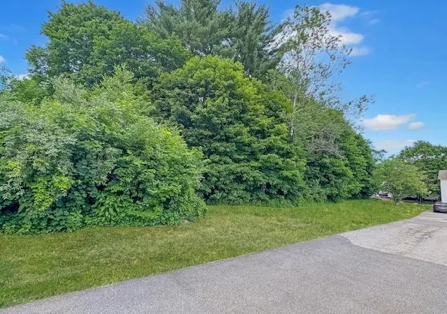 3rd image of 5-16 Butler St, Hillsborough, NH 03244 | MLS# 5078558