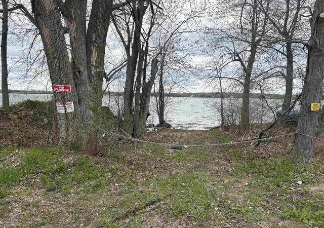 2nd image of 2760 Lakeview Dr, North Hero, VT 05474 | MLS# 5078709