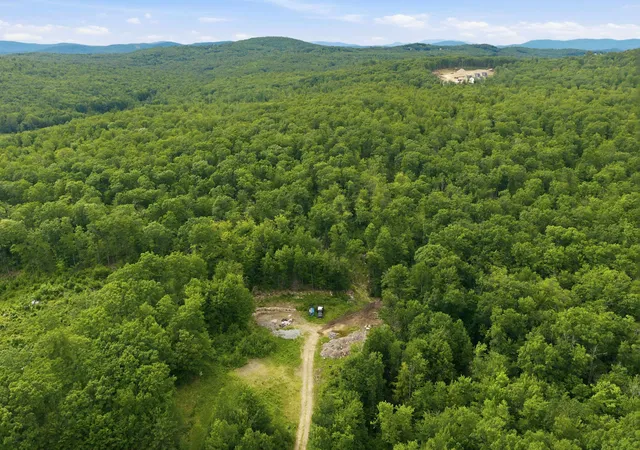 2nd image of 33 Marcia Ann Wy, Laconia, NH 03246 | MLS# 5078775
