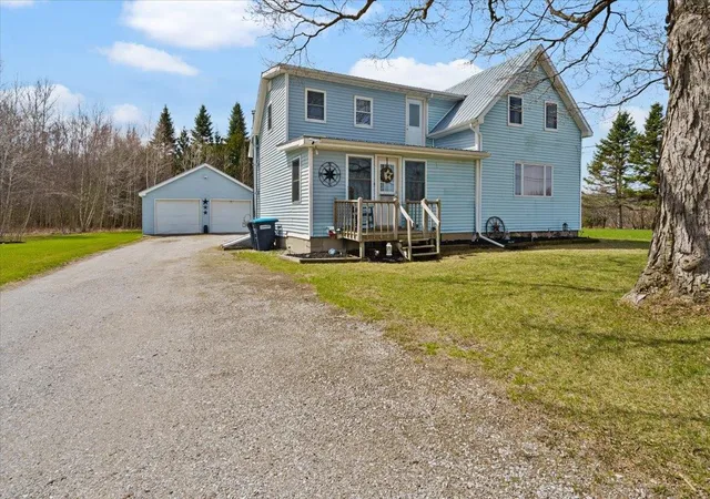Photo 1 of Single family home for sale at 1346 Bridge Rd, North Hero, VT 05474 | MLS# 5079344 | Listing updated on 2026-09-06