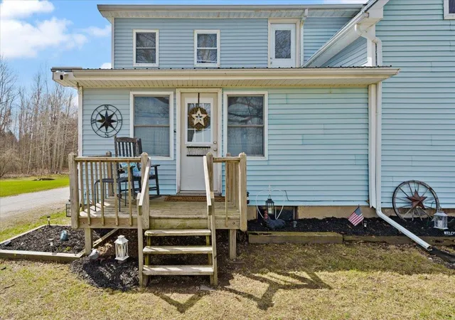 Photo 3 of Single family home for sale at 1346 Bridge Rd, North Hero, VT 05474 | MLS# 5079344 | Listing updated on 2026-09-06