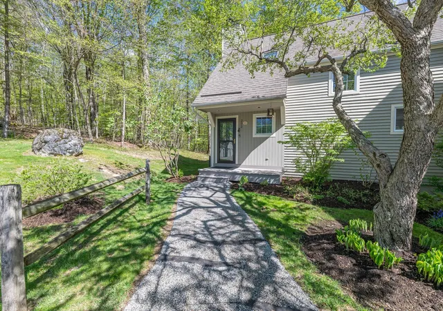 Homes for sale in Manchester Center, VT | 202 Eagle Rise Rd #16, Manchester Center, VT 05255 | MLS# 5079423