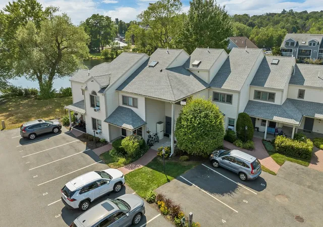 45th image of 68 Railroad Ave #3, Wolfeboro, NH 03894 | MLS# 5079552