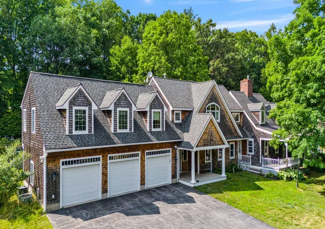 3rd image of 40-40A Pine Hill Rd, Hollis, NH 03049 | MLS# 5079599