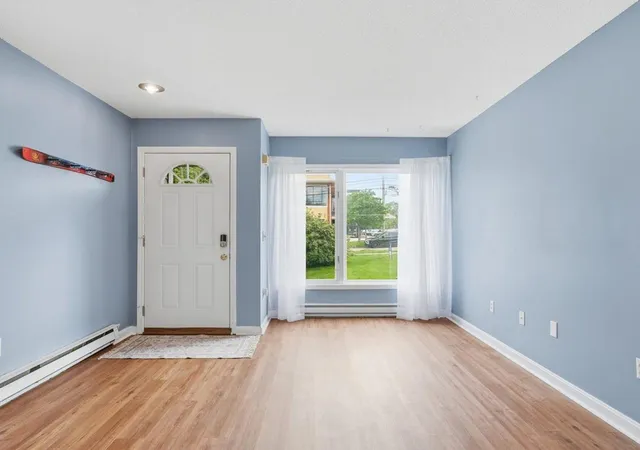 3rd image of 297 College St #4C, Burlington, VT 05401 | MLS# 5079722